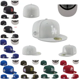 Fitted Hats Ayarlanabilir Baskball Caps Tüm Takım Logosu UNISEX HATLARI ERKEKLER İÇİN açık hava spor mektubu Beanies Flex Designer Kova Şapkası Boyutu 7-8