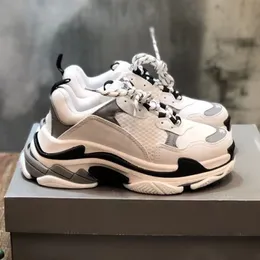 2023 Triple S män kvinnor designer casual skor plattform sneakers clear sole svart vit grå röd rosa blå kunglig neon gröna herrtränare tennis