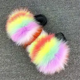 Slippers Kids Fur Slides Эластичные ремешки с плоскими тапочками Дети плюшевые еноты сандалии мех повседневные помещные тапочки для девочек пушистые пушистые туфли L230717