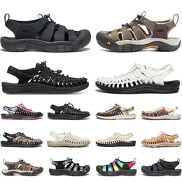 Keens Uneek Mens Womens Designer Sandaler Skodon tofflor glider utomhusskor mode sommar utanför promenad canvas newport h2 vandringssko två sladdar och en sula