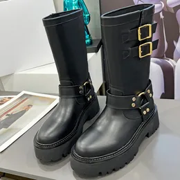 Buzağılı Balıkçı Kablo Demiryolu Bikter Botu Buzağında Bitkisel Bronzlaşma Kadın Tasarımcı Botlar 2023 Sonbahar Kış Yeni Uzun Fıçılar Moda Şov Stili Martin Deri Dic Boot
