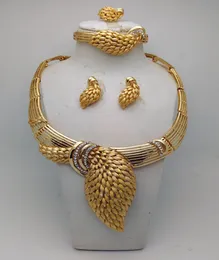 Conjuntos de joias de casamento MUKUN 2023 cor dourada de alta qualidade Conjunto de contas africanas nigerianas moda 230717