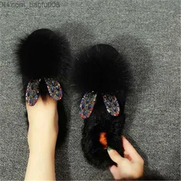 Тапочки aoxunlong Женщины Женщины зимние пушистые тапочки модные стразы Слайки Слайды Женские плюшевые туфли.