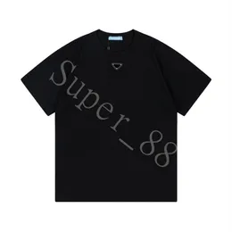 En Kaliteli Erkek Tişörtleri Moda Üçgen Marka Kıyafetleri Kısa Kollu Nefes Alabilir Üst Tees Mektup Desen Baskı Erkekler Nedensel Giysiler T-Shirt M-4XL Siyah Beyaz Renk