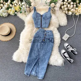 Dwuczęściowe spodnie damskie dżinsowe spódnice Kobiety seksowne topy z kamieniami + wysokiej talii dżinsowa spódnica 2pcs garnitur moda Kobieta Summer Slimon Suits J230717