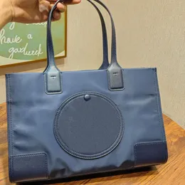 Klassiska kvinnors handväska designer tygväskor för kvinnor nylonpåse luxurys handväskor lady shopping väska canvas tygväskor bokstav öppet delikat knockoff Composite Bag GM Storlek