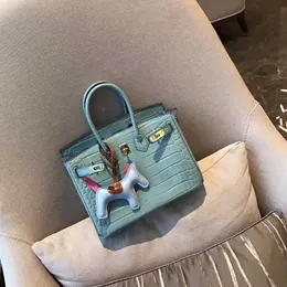 Platinum Luxurys Leather Handbag Crocodile Grain Fashion Female Sakura Pollen Lock Bag Female Bag