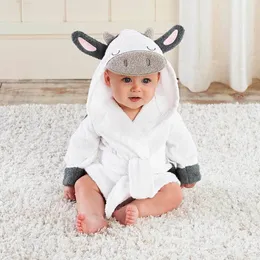 Presentuppsättningar 37 Designs Hooded Animal Model Ing Baby Bathrobecartoon Spa Towelcharacter Kids Bath RoobeInfant Beach Handdukar 230718