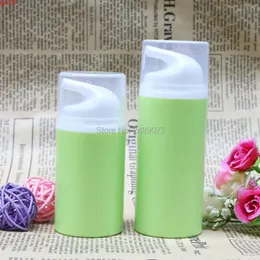 Makeup Tools Green Essence Pump Bottle White Head Plastic Airless flaskor för Lotion Shampoo Bath Cosmetic Packaging 100 st lothi240e