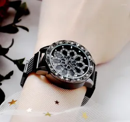 Relógios de pulso RGTOPONE Fashion Ladies Watch Rose Gold Women Diamond Lucky Flower Quartz Watches Turn Around Clock For Female Beautiful Gift