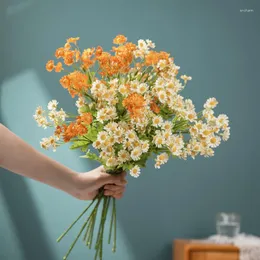 Dekorative Blumen LuanQI 53 cm 4 Gabeln Künstliche Kamille Blumentuch Mini Gänseblümchen Blumenstrauß für Zuhause Hochzeit Dekor DIY gefälschte Blumen