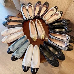 Ballet Flats Clássico Designer Sapatos mocassins 100% couro Sapatos de dança moda feminina preto Salto plano sandália de dedo do pé redondo Senhora mocassins de couro bowknot com caixa
