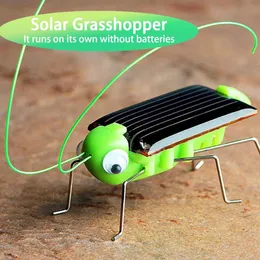 Nyhetsspel Solar Grasshopper Toy Puzzle Barn Valda present Simulering Insekt pojkar och flickor Science Education Funny Moving Kid 230718