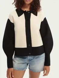 女性用ジャケットカラーパッチワーク女性ニットジャケットターンダウンカラー2023秋の女性オールマッチ長袖短いタイプのセーターコート