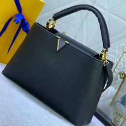 Kalvskinn Cross Body Designer Handväskor HASP Totes Business Office Bag Womens Plånbok i alla kategorier axelväska bokstäver identifiering av hög kvalitet läder