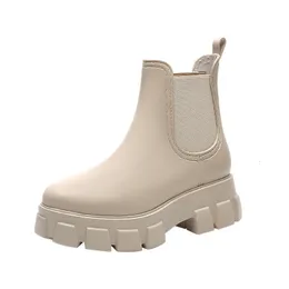 Botas de Chuva Impermeáveis Chelsea Boot's Moda Sapatos Senhoras Salto Baixo Rainshoes Mulher Plataforma Bota Tornozelo Botas Femininas Galochas 230718
