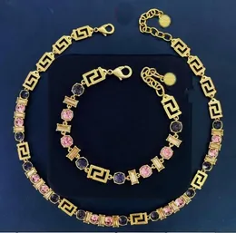 Oro Grecia Meandro Modello Split Joint Oro Collana Bracciale Orecchini Anello Banshee Testa Ritratto Designer Gioielli Donna Uomo Amanti Festa di compleanno Regali XMS31l05