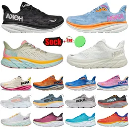 Hoka One Clifton 9 Running Shoes Bondi 8 Athletic Shoes Sneakers Stöttabsorberande Road Fashion Mens Womens Top Designer Kvinnor Män storlek 36-45