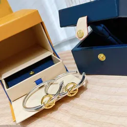 2023 New Gold and Silver Double Color Hook Earings. 두꺼운 금도 도금. 고급 디자이너 귀걸이. 발렌타인 웨딩 신부 선물 고급 커스텀 보석.