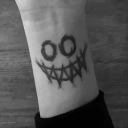 Black Block Clown Cool Temporary Tattoo Sticker Uomo Donna Body Art Braccio Vita Tatuaggi finti Impermeabile Finger Tatoo per l'estate