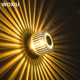 Woxiu Sun Flower Sunflower Wall Lamp Modern Enkel färgglad RGB med fjärrkontroll Vägglampdekoration för hemväggens vardagsrum260i