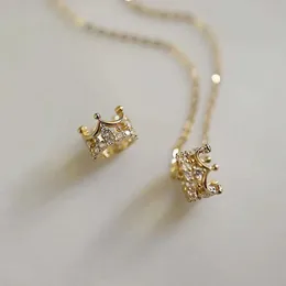 Cute Iced Out Cubic Zirconia Diamond Crown Necklace With Nice Design Three Dimensional Cz Zircon Choker Chain Queen Gold Color Aesthetic Pendant Jewelry Wholesale