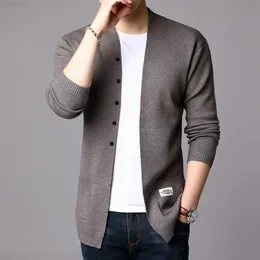 Maglioni da uomo 2023 Moda Uomo Cardigan Giacche Cappotti Streetwear Trend Giacca a vento Autunno Soprabito Giacca maglione casual Abbigliamento uomo Nero L230719