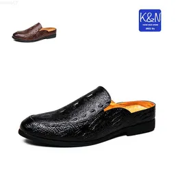 Slippare 2023 Spring Autumn British Style Men's Mules Shoes Fashion Black Hombre Slip-On Shoes Daily Dress toffel Tassel Flat Walking L230719