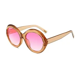 Nya europeiska och amerikanska T-formade runda ramgradier Fashion Solglasögon Kvinnor Premium Sense Ins Travel Sun Protection Personlighet Solglasögon Wholesale6030