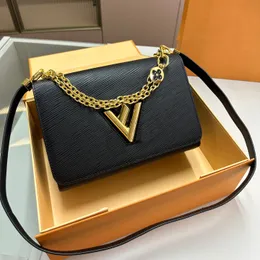 Tasarımcı omuz çantası kadın çanta moda büküm çanta basit deri lüks marka crossbody cüzdan cüzdan popüler metal zincir messenger çanta
