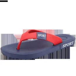 Tofflor män flip-flops sommar ny casual sport flip flop lätt gummi svarta utomhusskor cr strandskor l230719