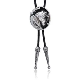 Bolo Ties Bolo krawat dla mężczyzn Western Cowboy w stylu kowboju z reliefowymi dekoracje klamry koni Halloween Akcesoria HKD230719