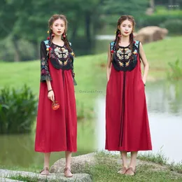 Ethnic Clothing 2023 Chinese Retro Style Embroidered Long Dress Women National Vintage V-neck Sleeveless Loose Daily S410