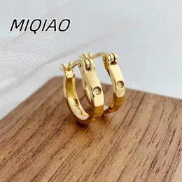 Hoop Huggie Miqiao Real 18k Gold Drop серьги для женщин Pure Au750 U-образный дизайн классический модный стиль подарка в стиле ювелирных украшений EA066 230718