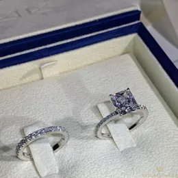 Anel de noivado de zircão simples de água de água para mulheres com micro pavimentos fofos em forma de pera rings femininos banda jóias de casamento presentes 230718