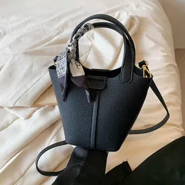 Luxus Picotin Lock Bag Design Nische Super Hot Damen Kleine Taschen Neue beliebte Sommer Umhängetasche Tragbare Eimer Outfit Tasche Designer Clutch Bag