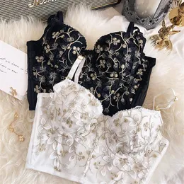 Sweet French White Floral Embroidery Romantic Thin Cup with Pad Women Sexig Push Up Underwear BH Set Lace Panties Underkläder Bras238T