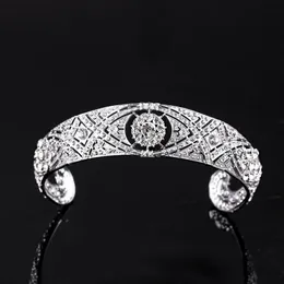 2021 Gold Princess Headwear Chic Bridal Tiaras аксессуары потрясающие кристаллы жемчужины Свадебные тиары и короны 12178269Q