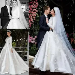Suknia ślubna Miranda Kerr z długim rękawem 2022 Skromny klejnot muzułmański Bliski Wschód 3D Floral Matte Staina Kościół Kościół Royal Weddin2693