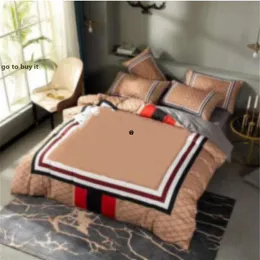 Conjunto de roupa de cama de grife king size moderno, capa de edredom de algodão macio estampado com letras 4 peças, edredom de luxo queen com p242d