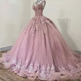 Baby Pink 2023 Ball Gown Quinceanera Prom Dresses Pizzo Perline Principessa Ragazze Compleanno Abiti formali con collo gioiello senza maniche con lacci sul retro