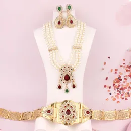Серьги ожерелья устанавливают свадебные украшения в стиле Марокко