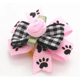 Abbigliamento per cani 100PC Lot Cat Hair Bows Piccoli accessori Fiori rosa Governare Elastici2603