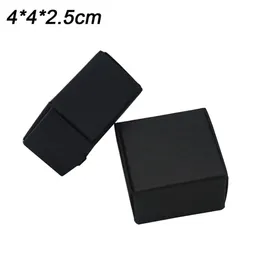 4x4x2 5 cm mini Black Kraft Paper Carton Paperboard Box Jewelry Earring Rings Display Package Kartonger Hela 50st Lot246m