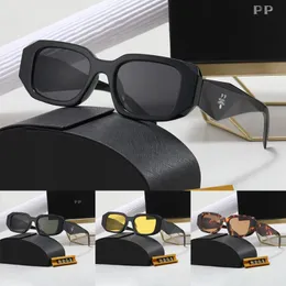 Diseñador de lujo Gafas de sol para mujeres Hombres Anteojos Goggle Shade Playa al aire libre Gafas de sol Hombre Mujer 9 colores Firma triangular opcional con caja original