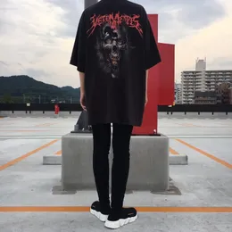 Erkek Tişörtler Vetements T-Shirt Erkek Kadınlar 1 1 Grafik T Shirt Y2K Street Giyim Erkek Giyim Kadın Giyim Büyük Boy Gömlek 230720