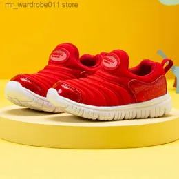 Sneakers Miqieer Spring Boys Treasable Sports Shoes Winter Winter Plush Warm Caterpillar Sports Shoes Soft and Non Slip's Children Running Shoes Z230721