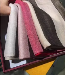 Dobra jakość kaszmirowa szalik szalik alfabetu szalik moda mężczyźni i kobiety cztery sezony Cape Scarfs klasyczne projektant Tkuszki Paszmina Rozmiar 180x70cm 4 kolor