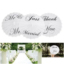 Ombrelli Grazie Ombrello di carta Mr Mrs Just Married White Damigella d'onore Parasole da sposa Drop Delivery Giardino di casa Articoli vari per la casa Dhnn6