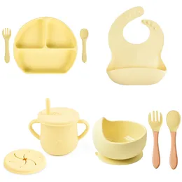 Tazas Platos Utensilios 468 UNIDS Bebé Babero de silicona suave Plato de cena Ventosa Tazón Plato Taza Cuchara Tenedor Conjunto Antideslizante Grado alimenticio Silicona Platos para niños 230720